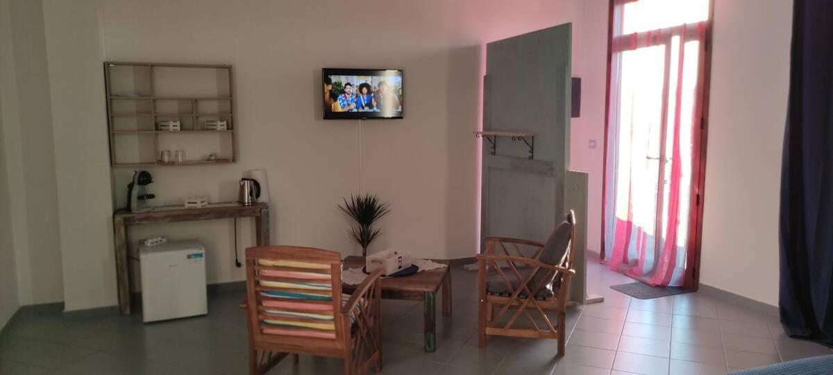 Bed and Breakfast Su Marineri Cabras Exterior foto